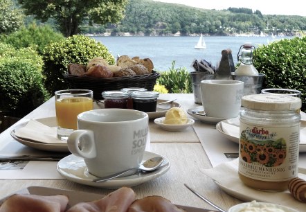 Frühstück am See - Rurtal-Schlemmertouren, © W-Design Frühstück am See - Rurtal-Schlemmertouren, © W-Design