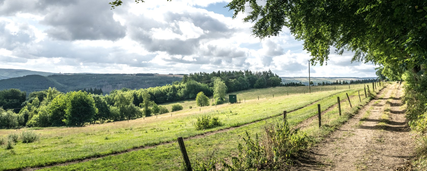 Hiking Rursee-Höhenweg, © Eifel Tourismus GmbH, Dominik Ketz