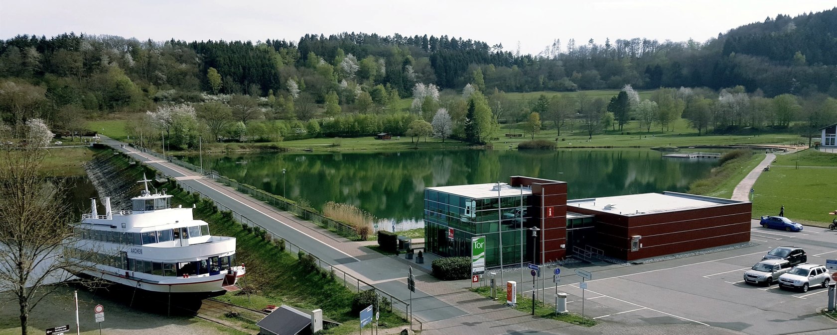 Parkplatz Nationalpark-Tor Rurberg, © Rursee-Touristik GmbH