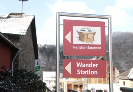 Wanderraststation und Heilsteinbrunnen, © Rursee-Touristik GmbH