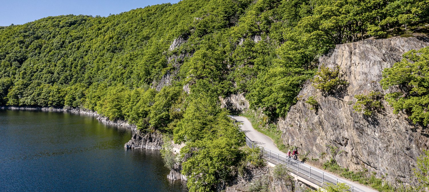 RurUfer-Radweg am Rursee bei Woffelsbach, © Grünmetropole e.V./Stratmann