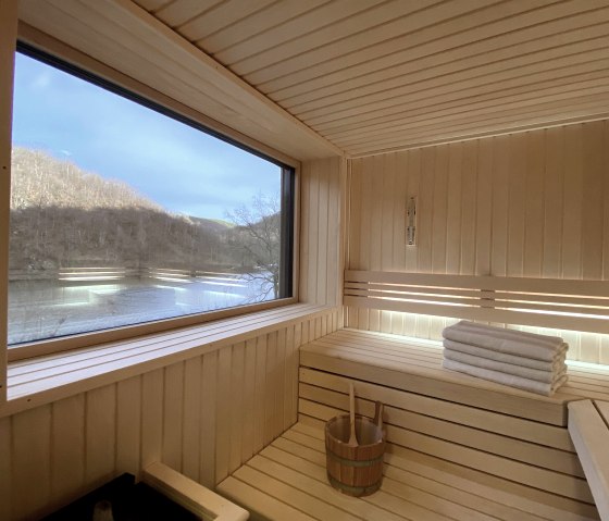 Sauna with lake view, © Rureifel-Tourismus e.V.