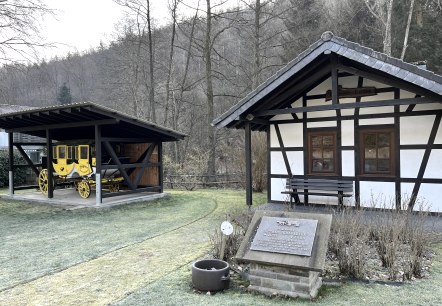 Dörpes Backes und ehemalige Postkutsche, © Rursee-Touristik GmbH