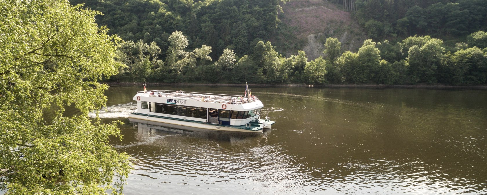 By boat through the Eifel National Park, © Eifel Tourismus GmbH, D. Ketz